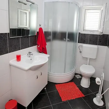 Daire Mtv - Private Parking, Fast Wi-fi & Steps To The