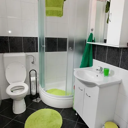 Daire Mtv - Private Parking, Fast Wi-fi & Steps To The *