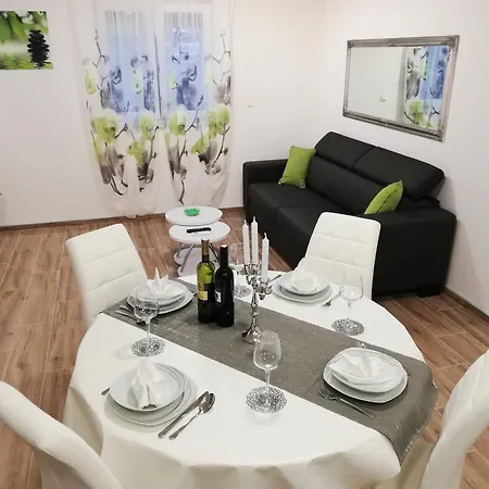 Mtv - Private Parking, Fast Wi-fi & Steps To The Daire *