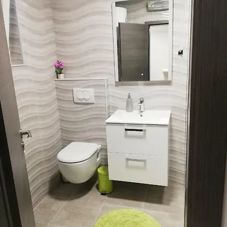 Mtv - Private Parking, Fast Wi-fi & Steps To The Zadar