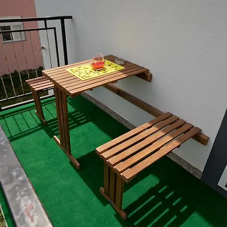 Mtv With Privatne Parking Apartment *