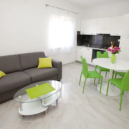 Mtv - Private Parking, Fast Wi-fi & Steps To The Lejlighed