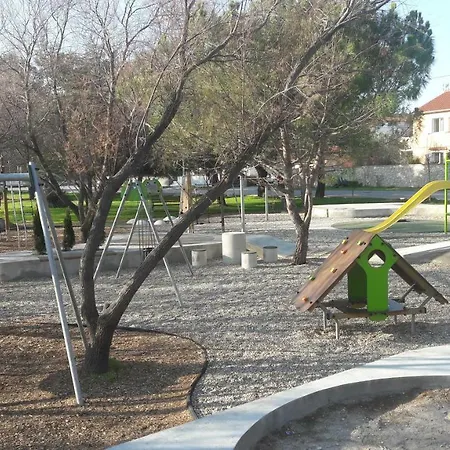 Mtv Escape, Free Parking, Near Zadar