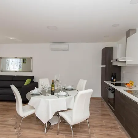 Mtv - Private Parking, Fast Wi-fi & Steps To The