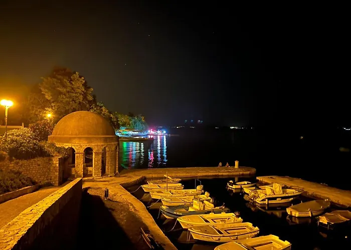 Mtv - Private Parking, Fast Wi-fi & Steps To The Διαμέρισμα *