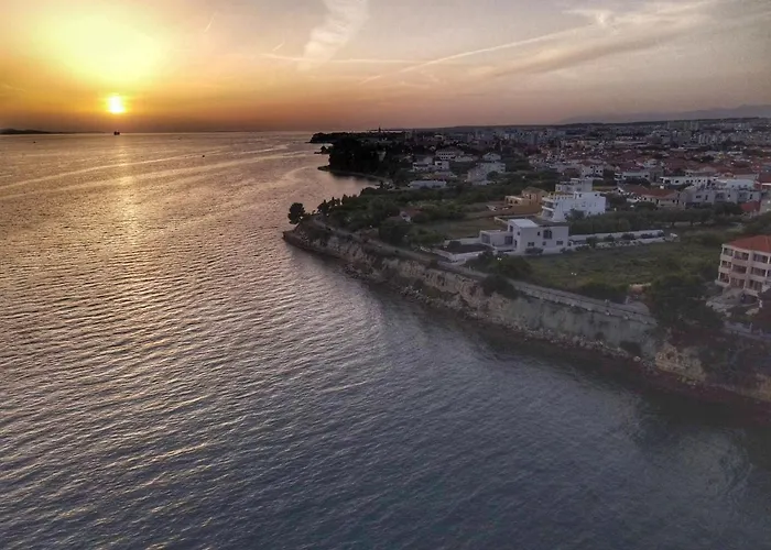 Mtv - Private Parking, Fast Wi-fi & Steps To The Διαμέρισμα Ζαντάρ