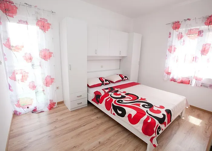 Mtv - Private Parking, Fast Wi-fi & Steps To The *