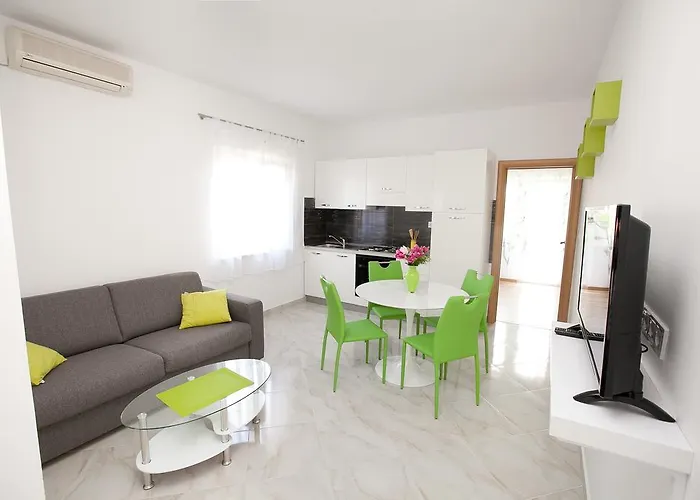 Mtv - Private Parking, Fast Wi-fi & Steps To The *