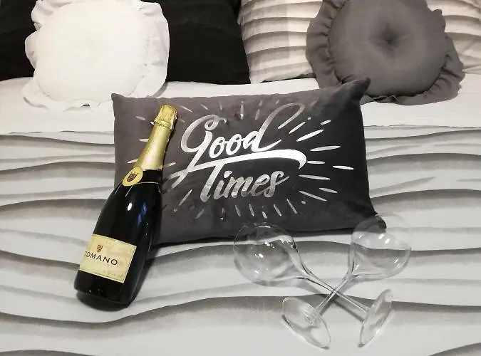 Διαμέρισμα Mtv - Private Parking, Fast Wi-fi & Steps To The *