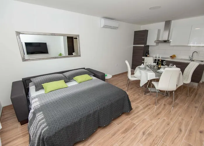 Διαμέρισμα Mtv - Private Parking, Fast Wi-fi & Steps To The