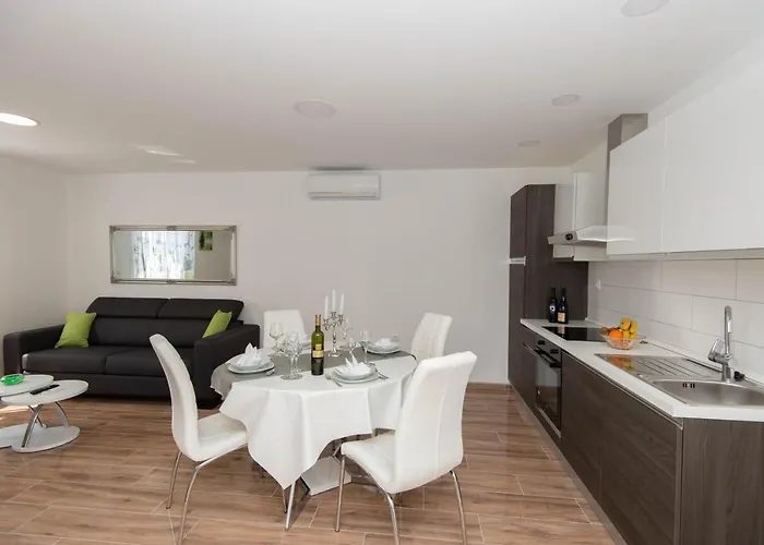 Mtv - Private Parking, Fast Wi-fi & Steps To The