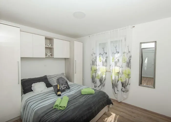 Mtv - Private Parking, Fast Wi-fi & Steps To The *